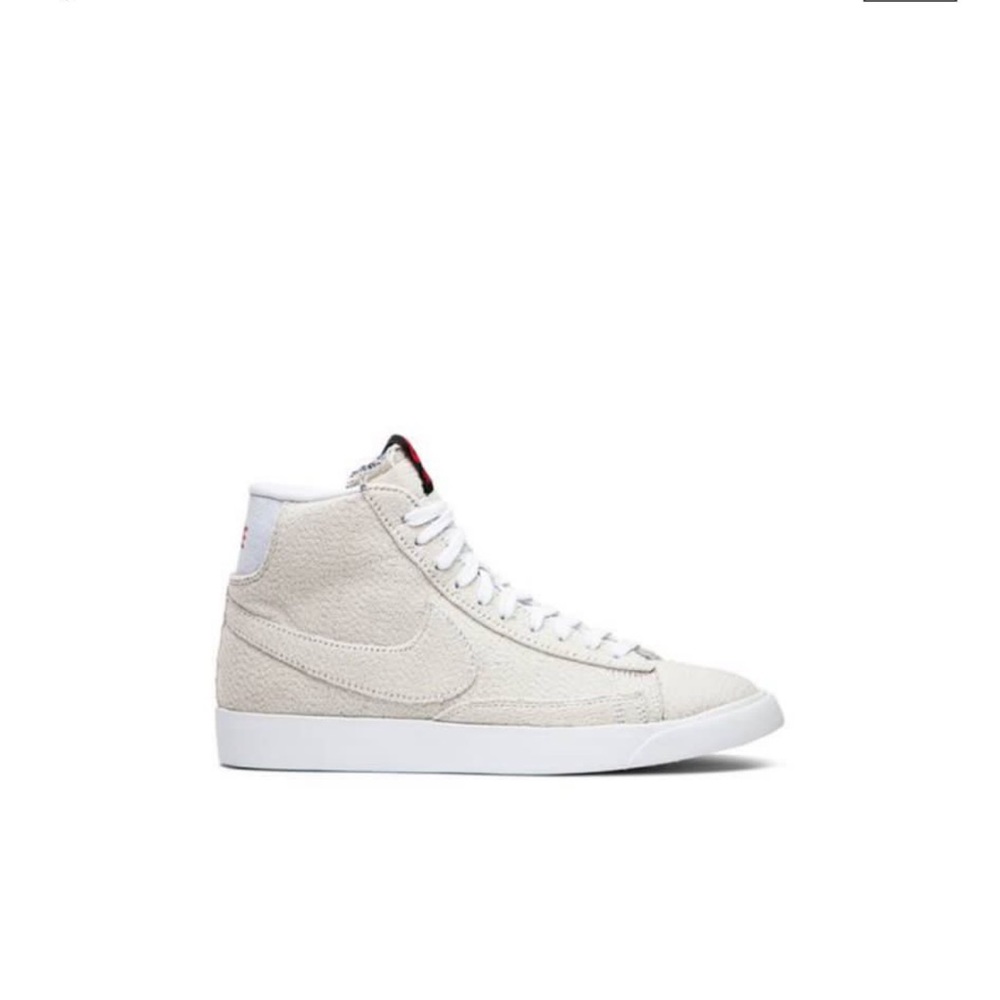 Nike stranger things upside down.
